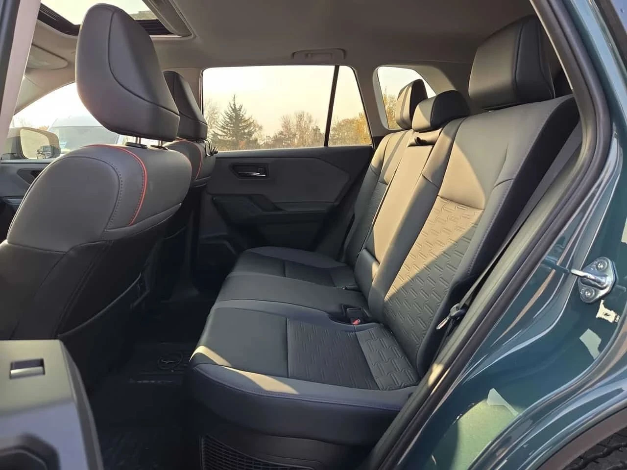 Toyota Rav4, снимка 11 - Автомобили и джипове - 56729178