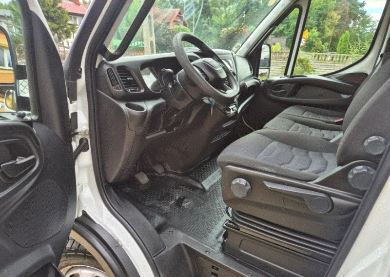 Iveco 35c17 ЗА МЕСО, снимка 6 - Бусове и автобуси - 51912612