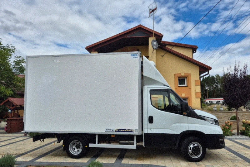 Iveco 35c17 ЗА МЕСО, снимка 2 - Бусове и автобуси - 51912612