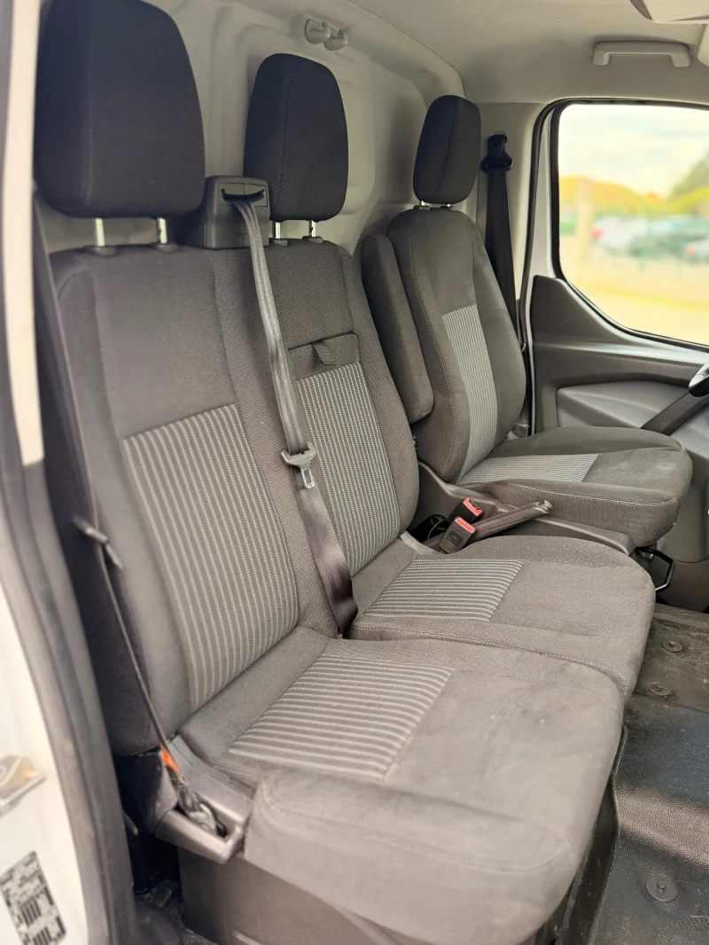 Ford Transit Custom 2.2 tDCi Maxi база, снимка 12 - Бусове и автобуси - 52171656
