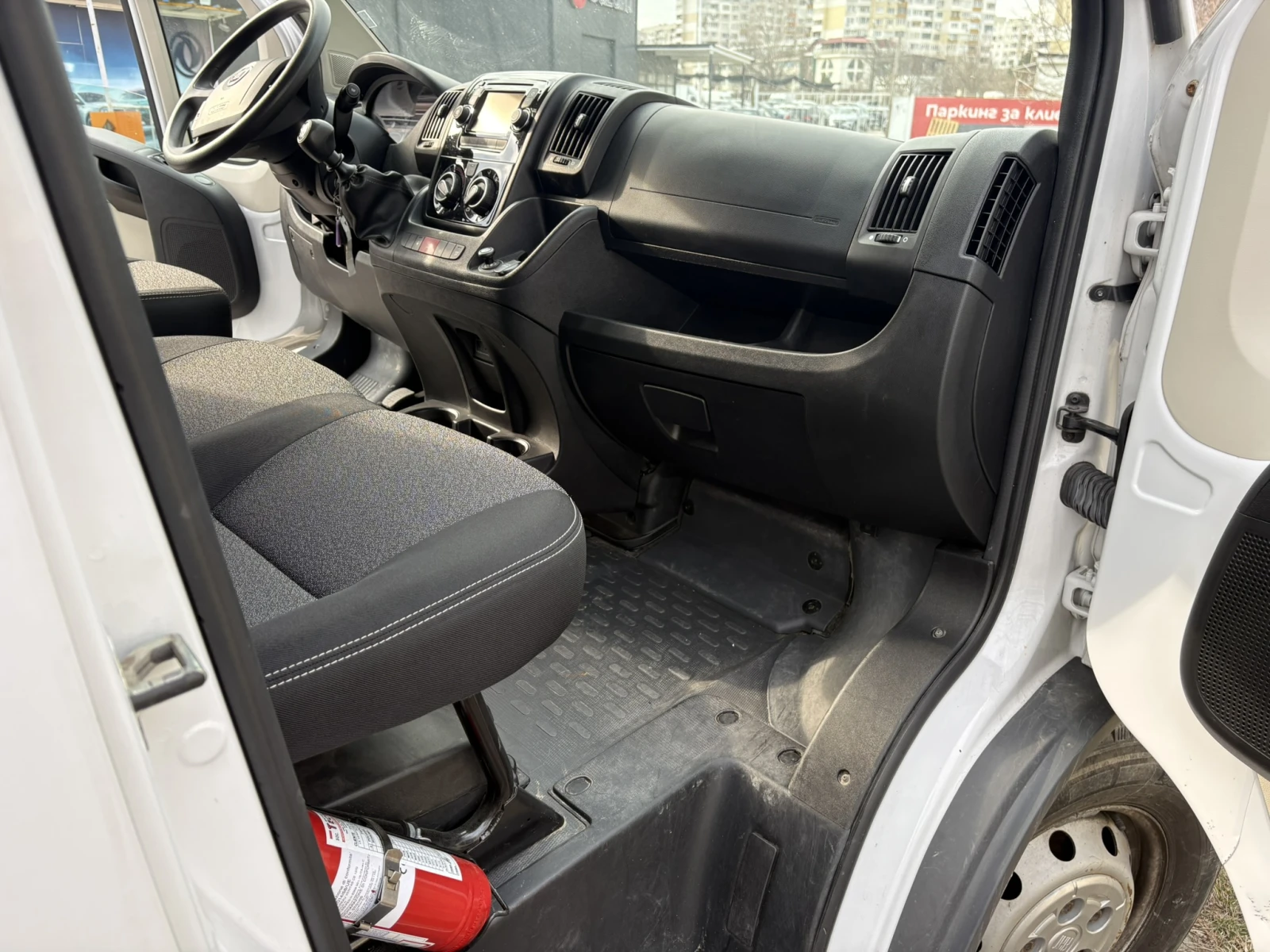 Fiat Ducato 2.3 MultiJet/Euro 6/7 места/кран FASSI F26AFS.0.22, снимка 14 - Бусове и автобуси - 53783359