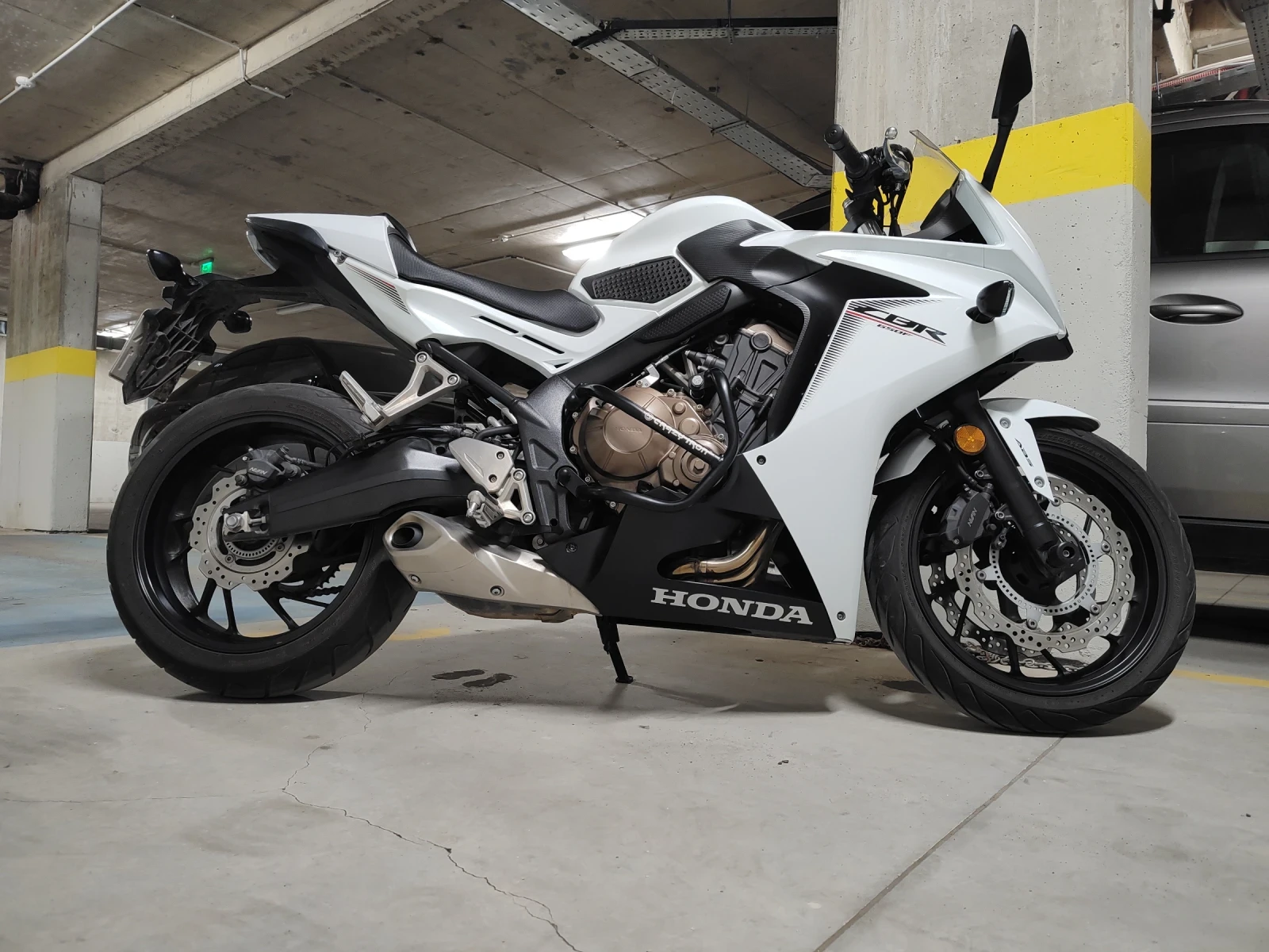 Honda Cbr 650F - изображение 2