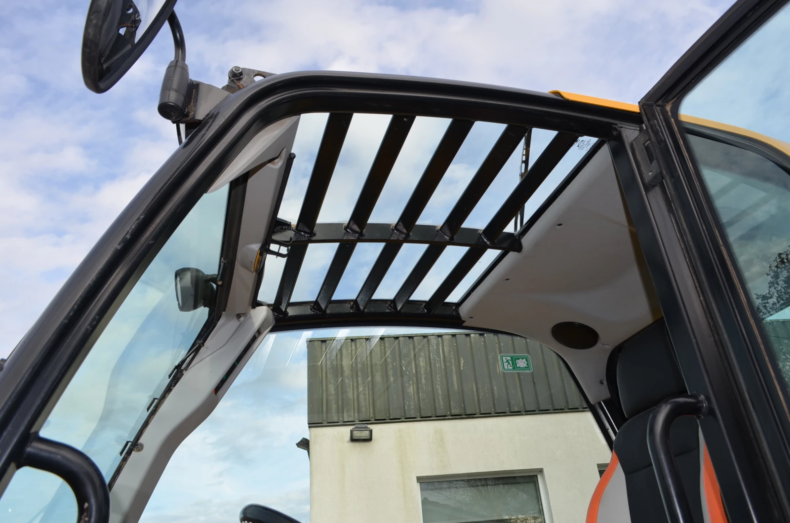 Телескопичен товарач JCB 541-70 Agri Super, снимка 8 - Селскостопанска техника - 55937946