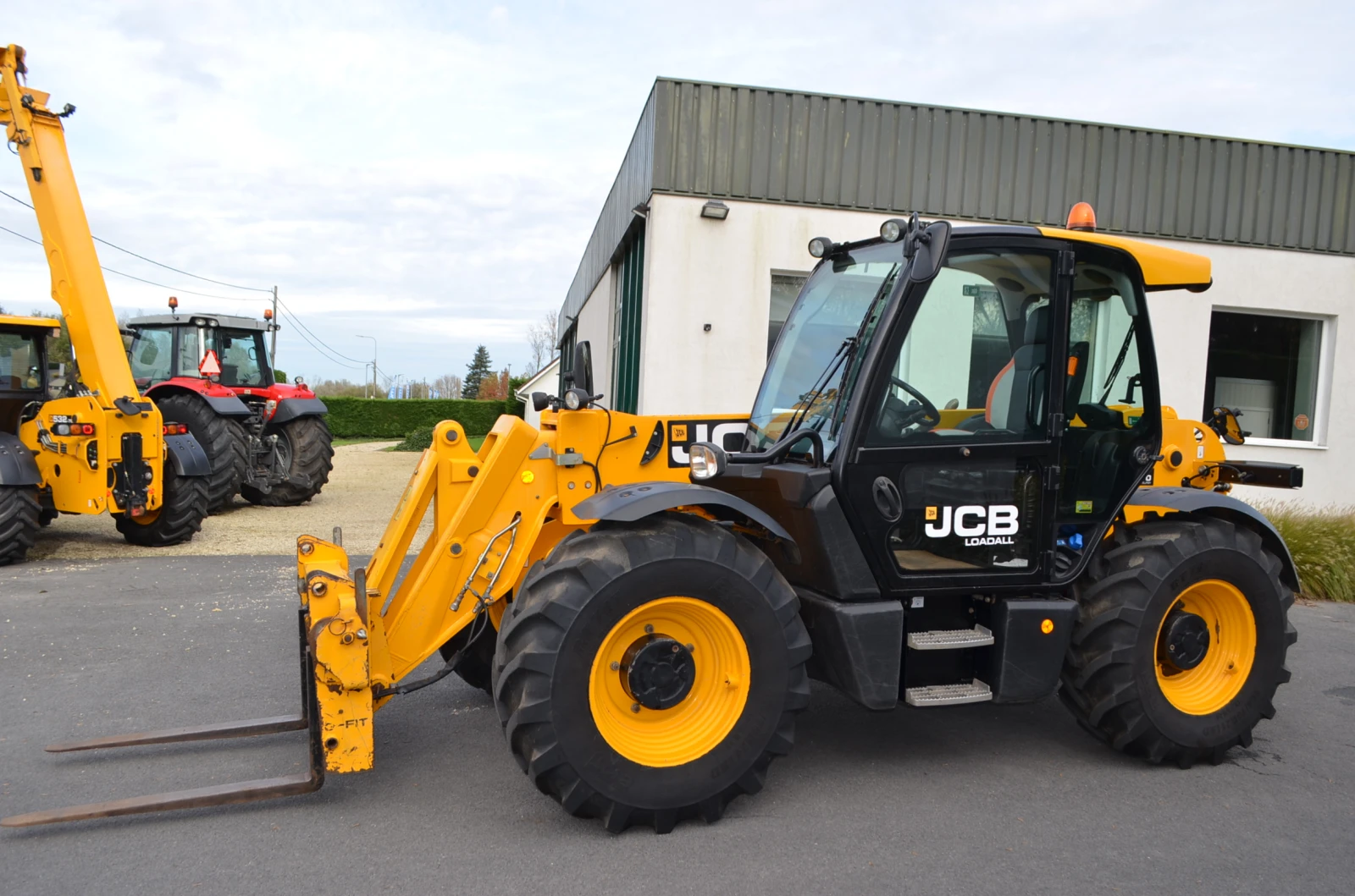 Телескопичен товарач JCB 541-70 Agri Super