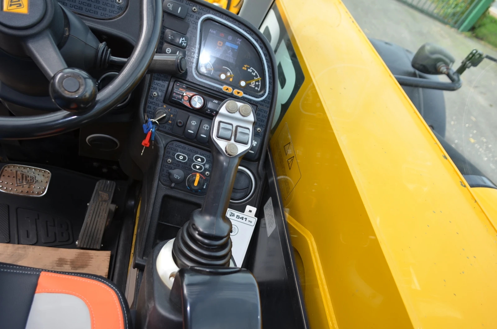 Телескопичен товарач JCB 541-70 Agri Super, снимка 10 - Селскостопанска техника - 55937946