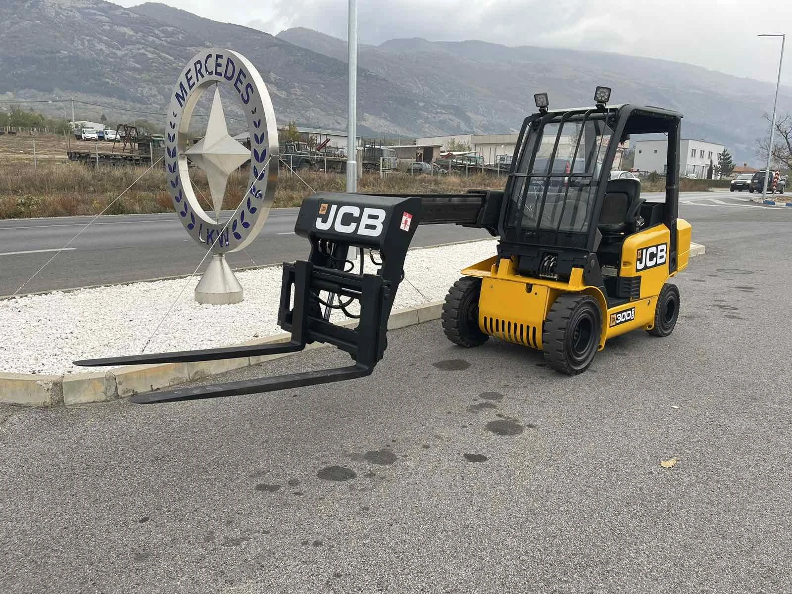  JCB 30D  | Mobile.bg   5
