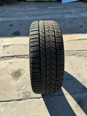 Гуми Зимни 225/45R18, снимка 1 - Гуми и джанти - 47399813