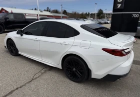 Toyota Camry HYBRID SE * AWD * 6000KM * ЧЕРЕН САЛОН * , снимка 5