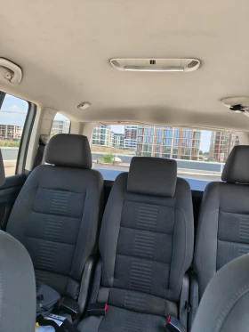 VW Touran 2.0 TDI , снимка 16