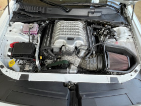 Dodge Challenger 6.2 Hemi Hellcat Redeye Widebody, снимка 13