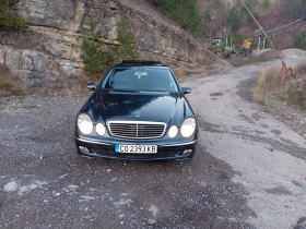 Mercedes-Benz E 320, снимка 1