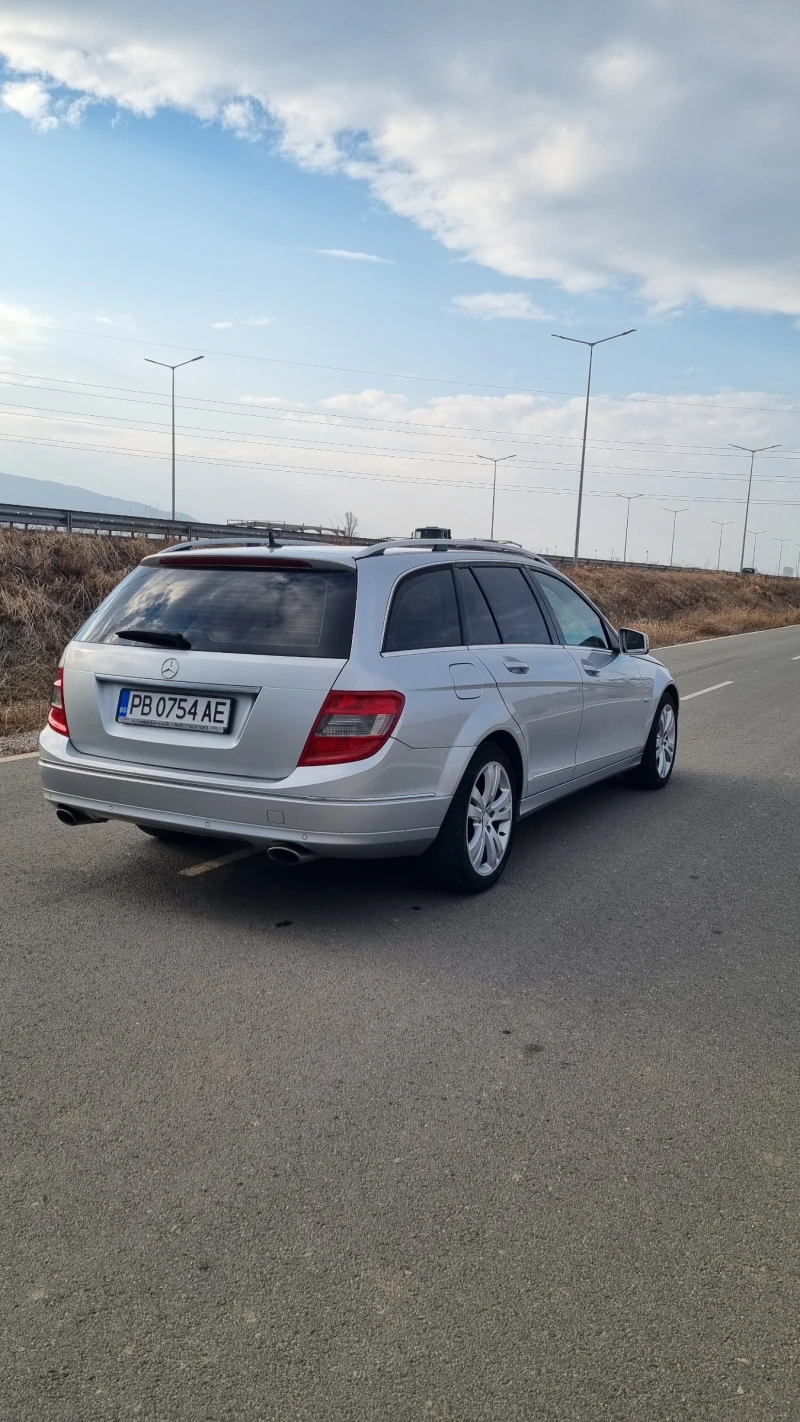 Mercedes-Benz C 320, снимка 3 - Автомобили и джипове - 47751322