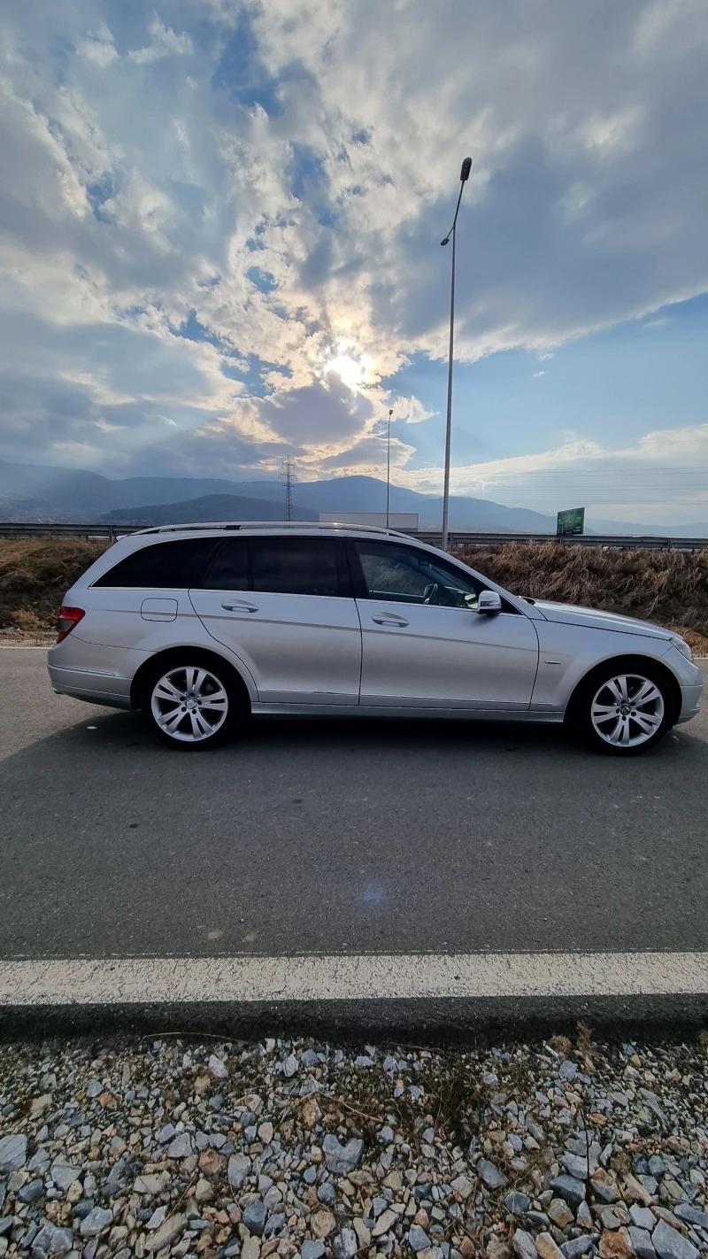 Mercedes-Benz C 320, снимка 5 - Автомобили и джипове - 47751322