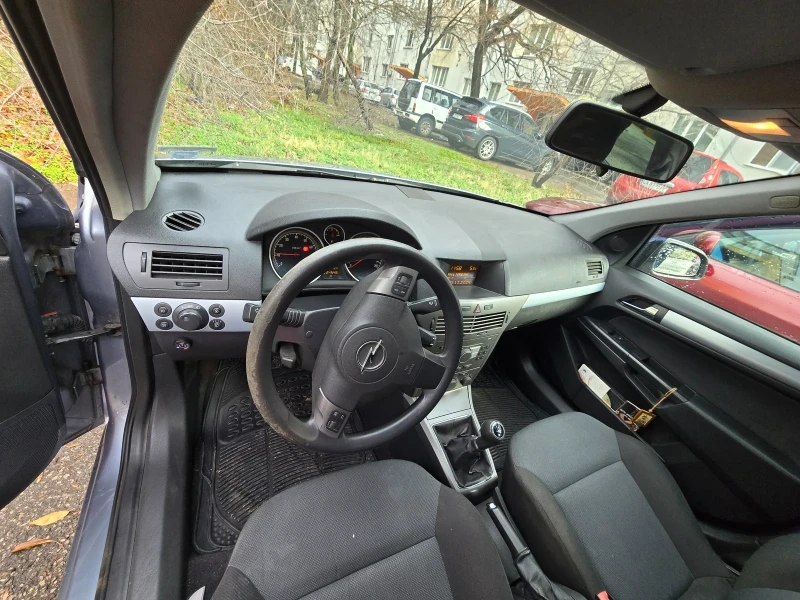 Opel Astra 1.6 Бензин/Газ, снимка 8 - Автомобили и джипове - 48277857