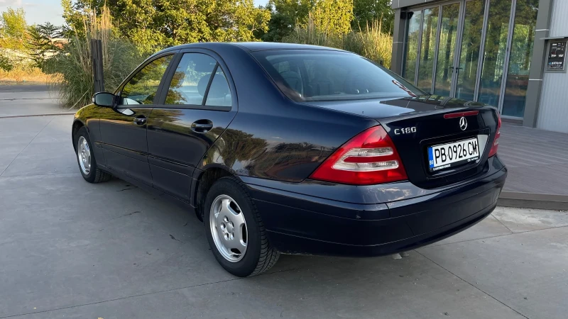 Mercedes-Benz 180 1.8  129 кс., снимка 8 - Автомобили и джипове - 49091155