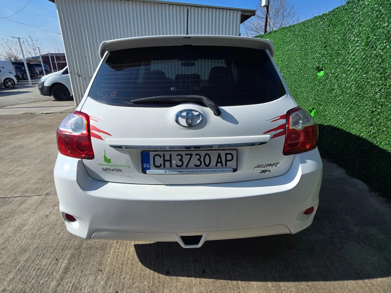 Toyota Auris 1.4D 90к.с., снимка 4 - Автомобили и джипове - 49220603