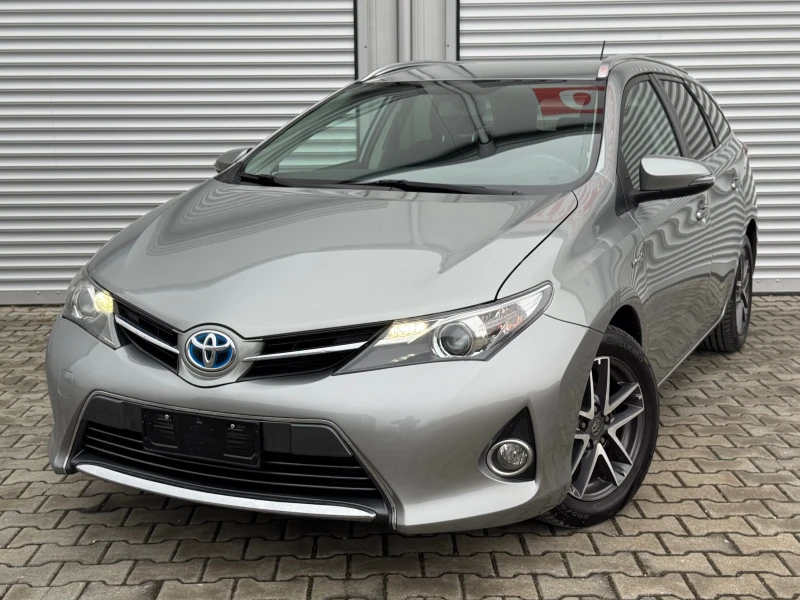 Toyota Auris 1, 8i hybrid, 99ps, автомат, нави, темпо, мулти, е, снимка 1 - Автомобили и джипове - 49328459