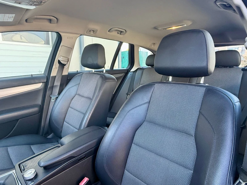 Mercedes-Benz C 220 AVANTGARDE* Кожа* Нави* Парктроник, снимка 11 - Автомобили и джипове - 52158396