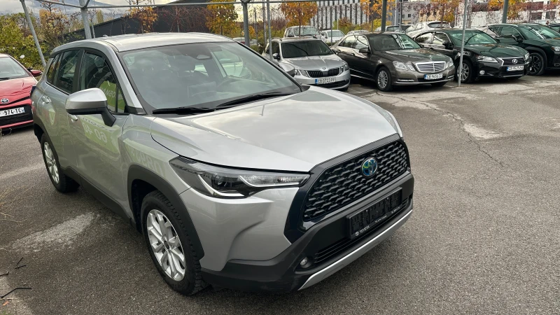 Toyota Corolla Cross 2.0 Hybrid, Гаранция, снимка 2 - Автомобили и джипове - 52376977