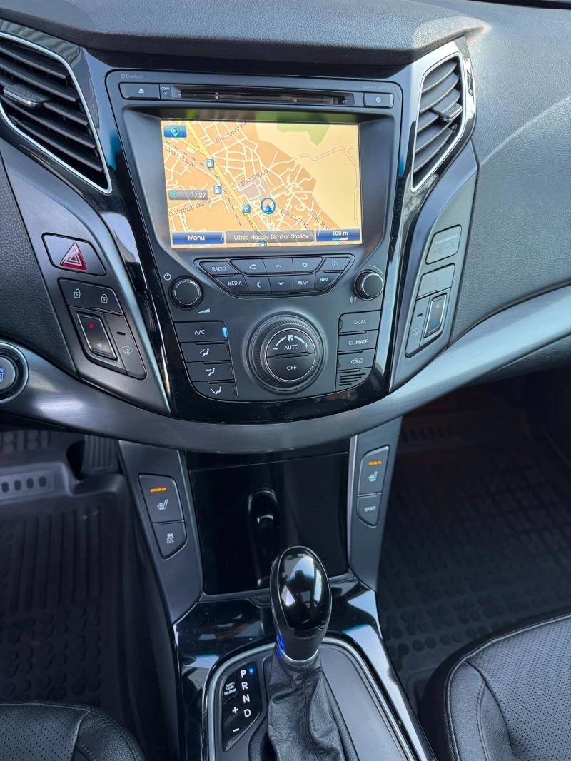 Hyundai I40 1.7CRDI PREMIUM::АВТОМАТ::PANO::KEYLESS::NAVI, снимка 13 - Автомобили и джипове - 52944788