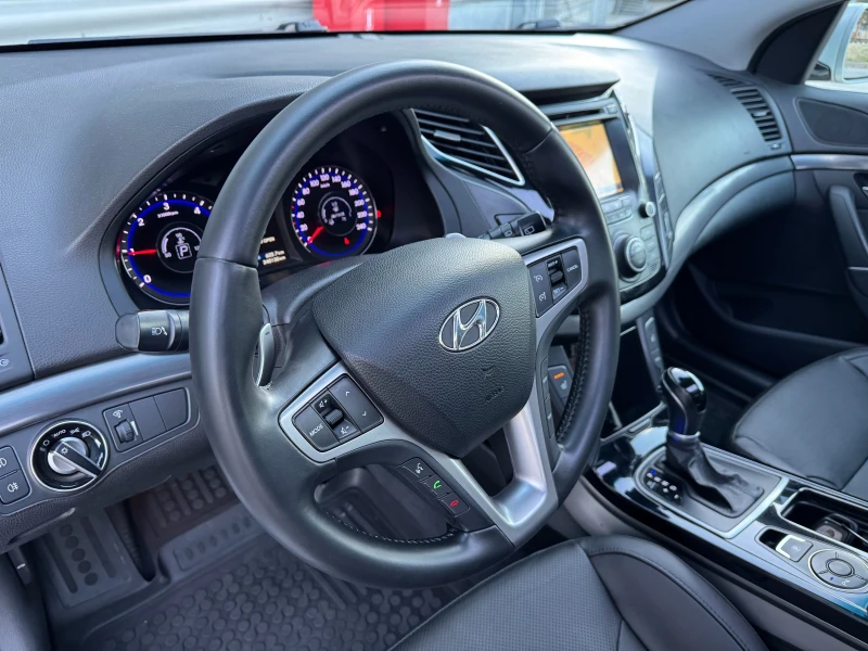 Hyundai I40 1.7CRDI PREMIUM::АВТОМАТ::PANO::KEYLESS::NAVI, снимка 10 - Автомобили и джипове - 52944788