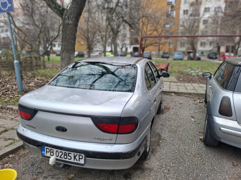 Renault Megane, снимка 2 - Автомобили и джипове - 53112889