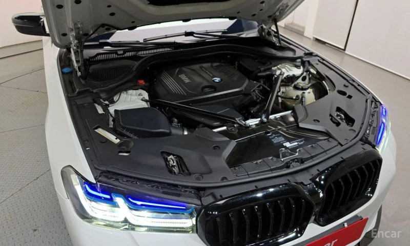 BMW 520, снимка 6 - Автомобили и джипове - 53303778