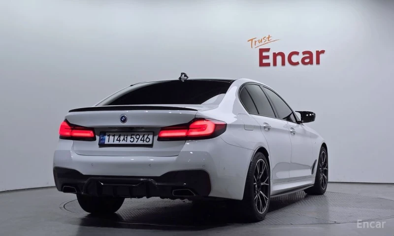 BMW 520, снимка 2 - Автомобили и джипове - 53303778