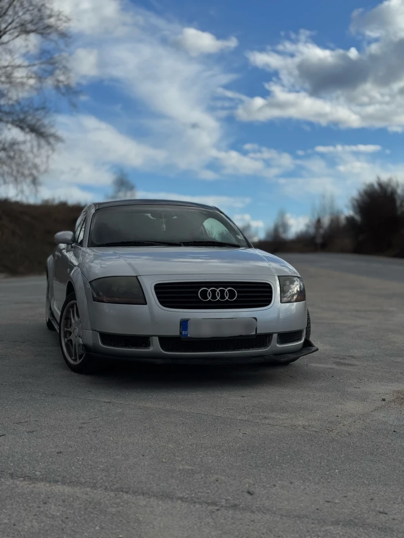 Audi Tt 1.8T РЕАЛНИ КИЛОМЕТРИ! ТОП!!, снимка 3 - Автомобили и джипове - 53407194