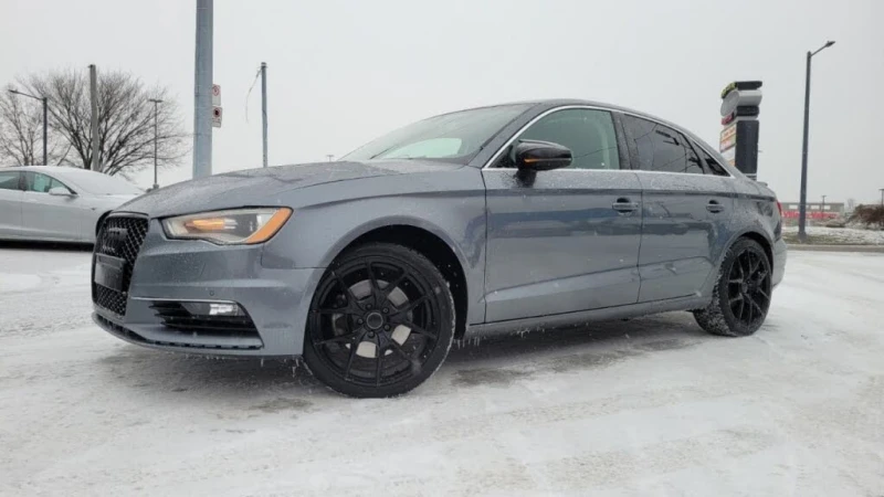 Audi A3 Quattro Technik AWD* АвтоКредит* (ЦЕНА ДО БГ), снимка 2 - Автомобили и джипове - 53446037