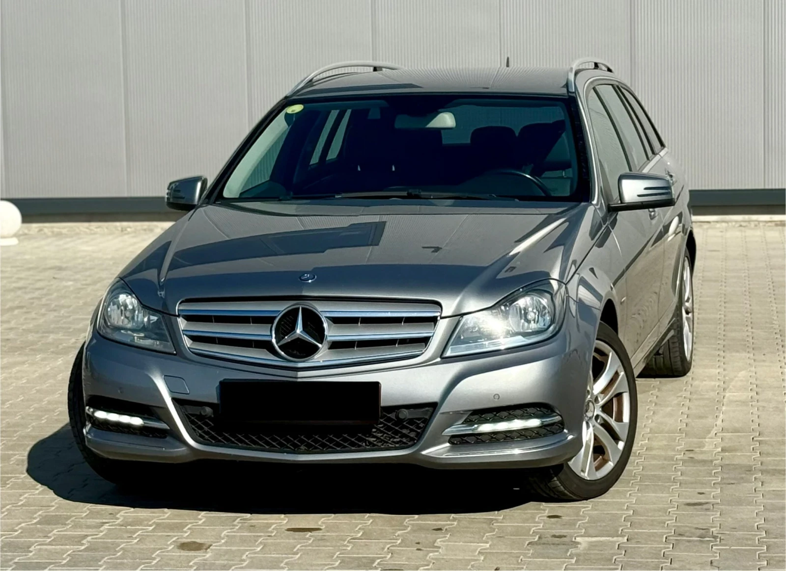 Mercedes-Benz C 220 AVANTGARDE* Кожа* Нави* Парктроник, снимка 1