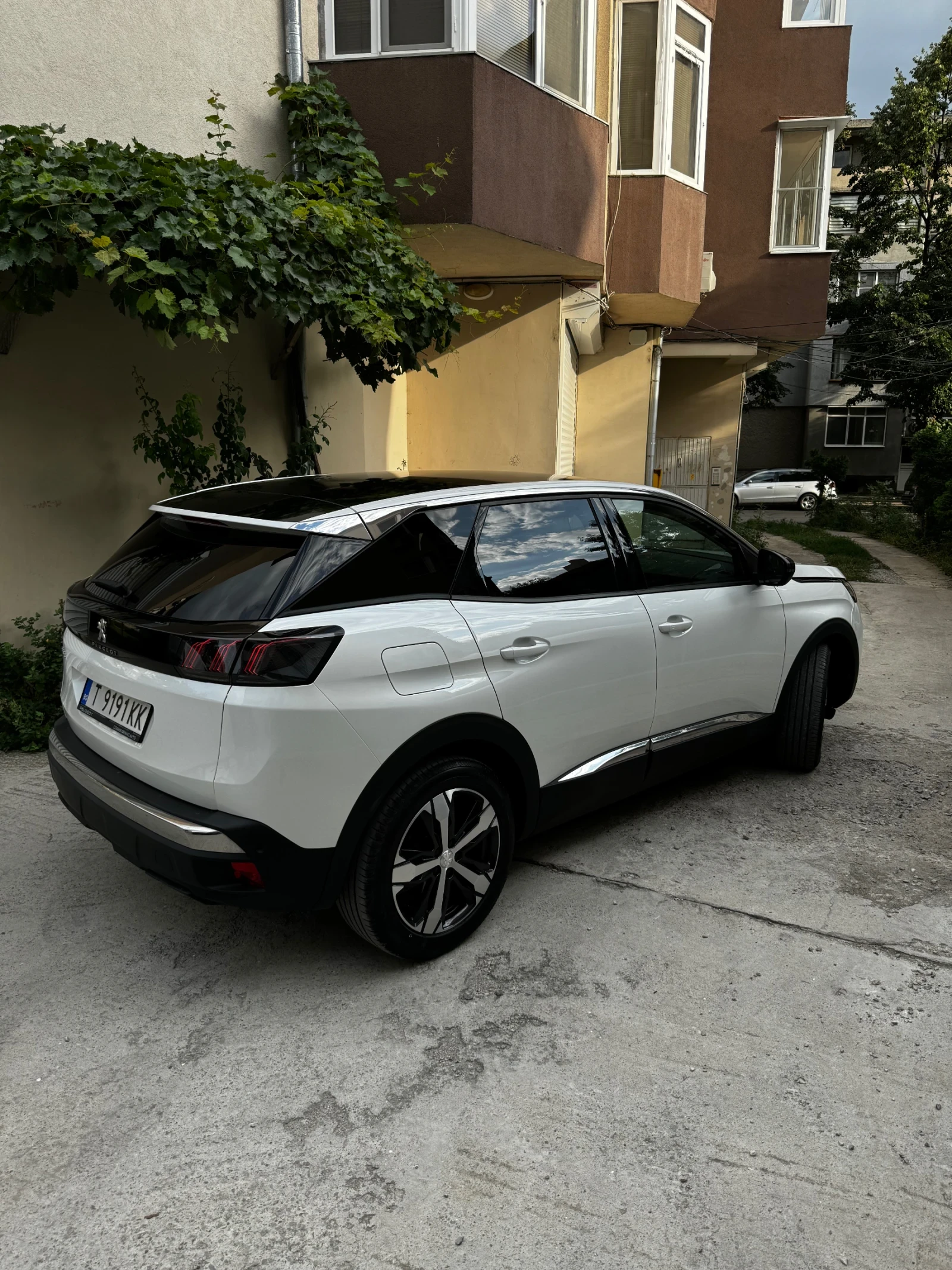 Peugeot 3008 1.5 - изображение 4