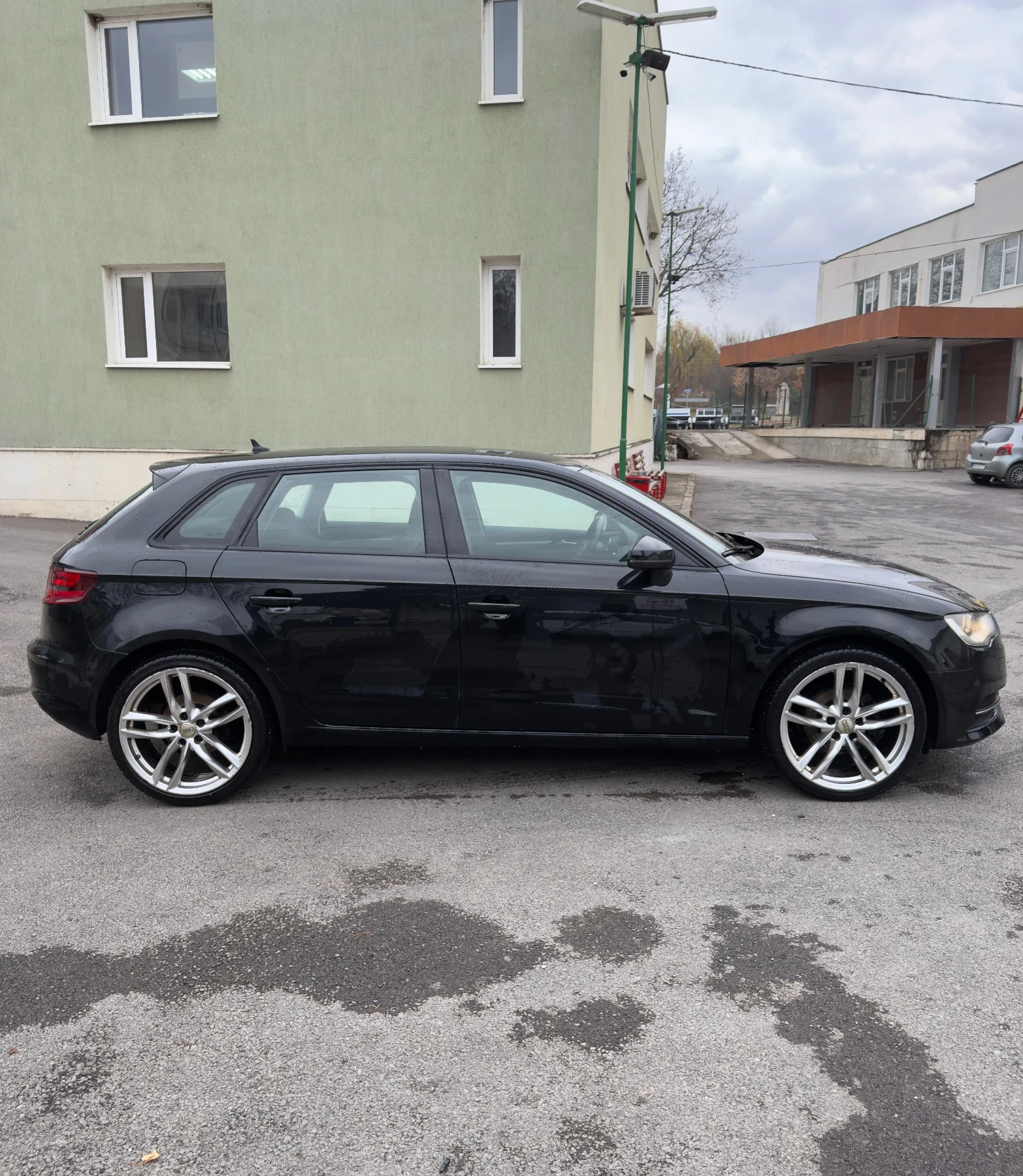 Audi A3 Sportback 2.0tdi 150кс - изображение 6