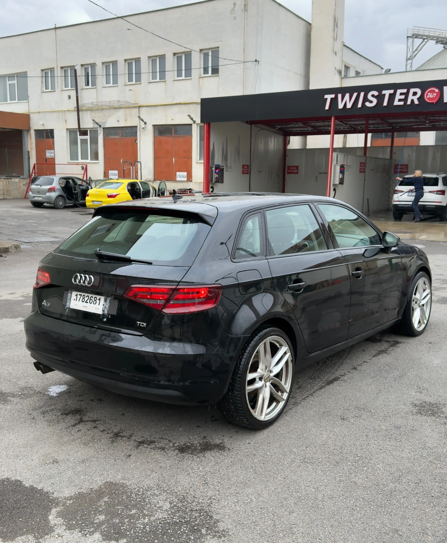 Audi A3 Sportback 2.0tdi 150кс - изображение 8