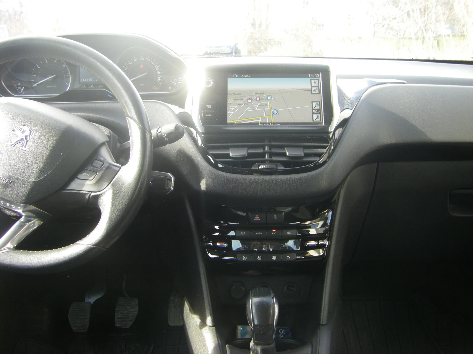 Peugeot 208 1.6 - изображение 10