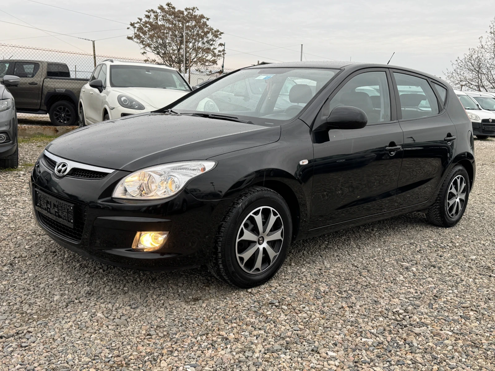 Hyundai I30 1.6 16v 122hp БЕНЗИН/КОЖА - изображение 2