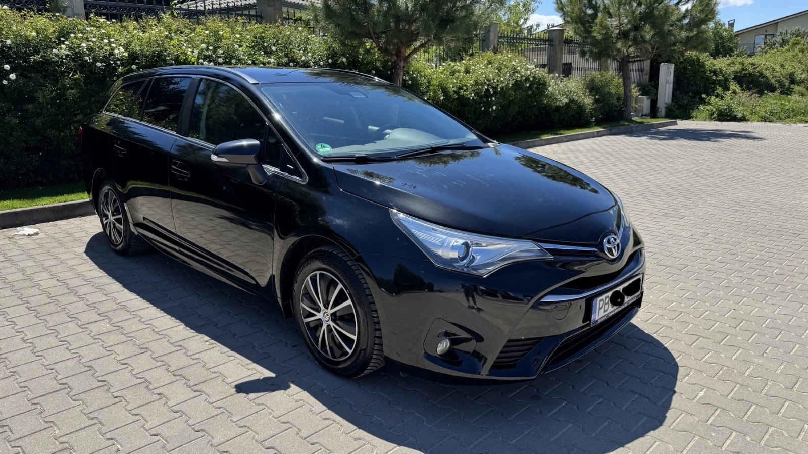 Toyota Avensis  - изображение 7