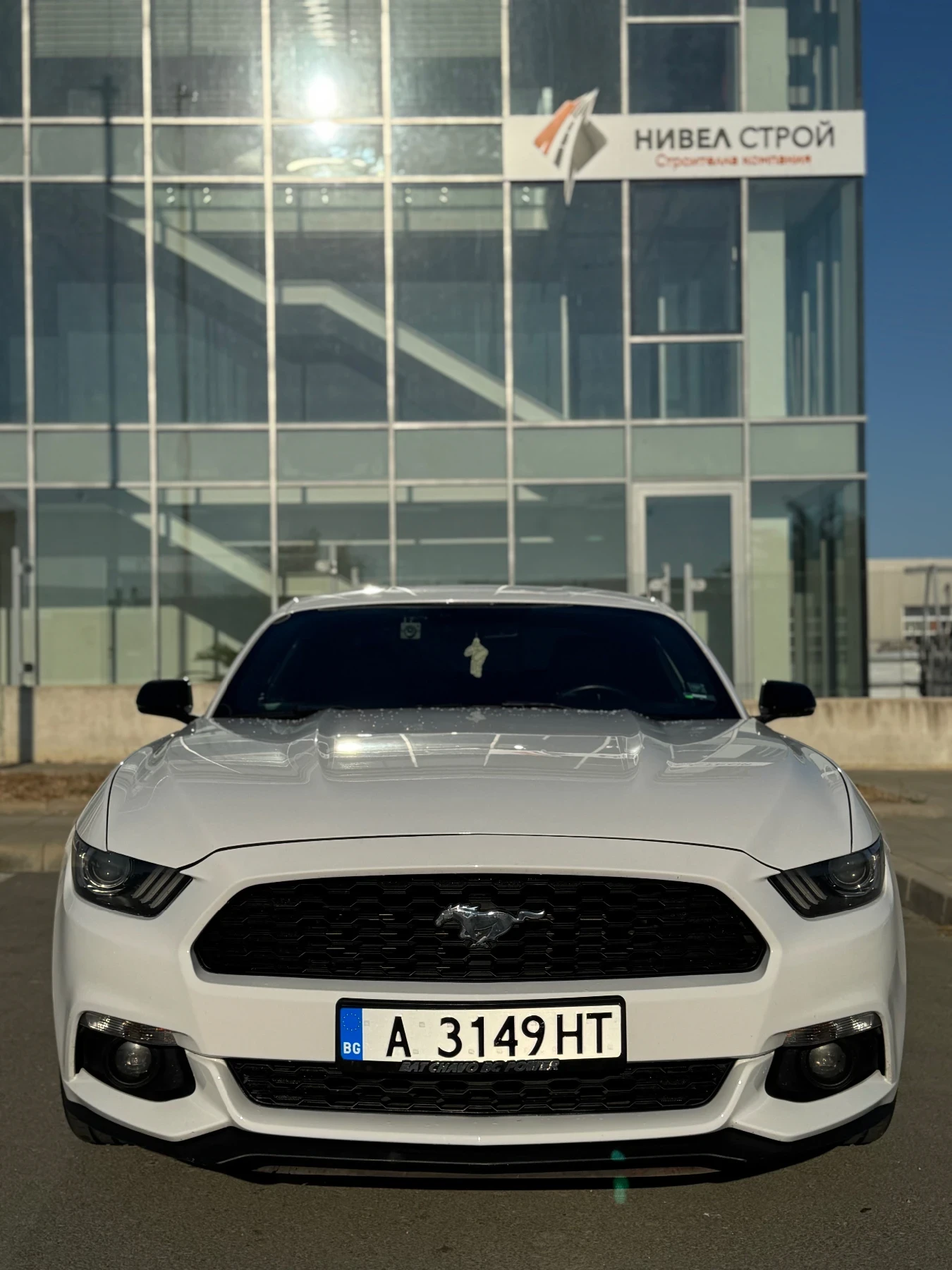 Ford Mustang S550 2.3L Turbo - Premium and Performance packages - изображение 2