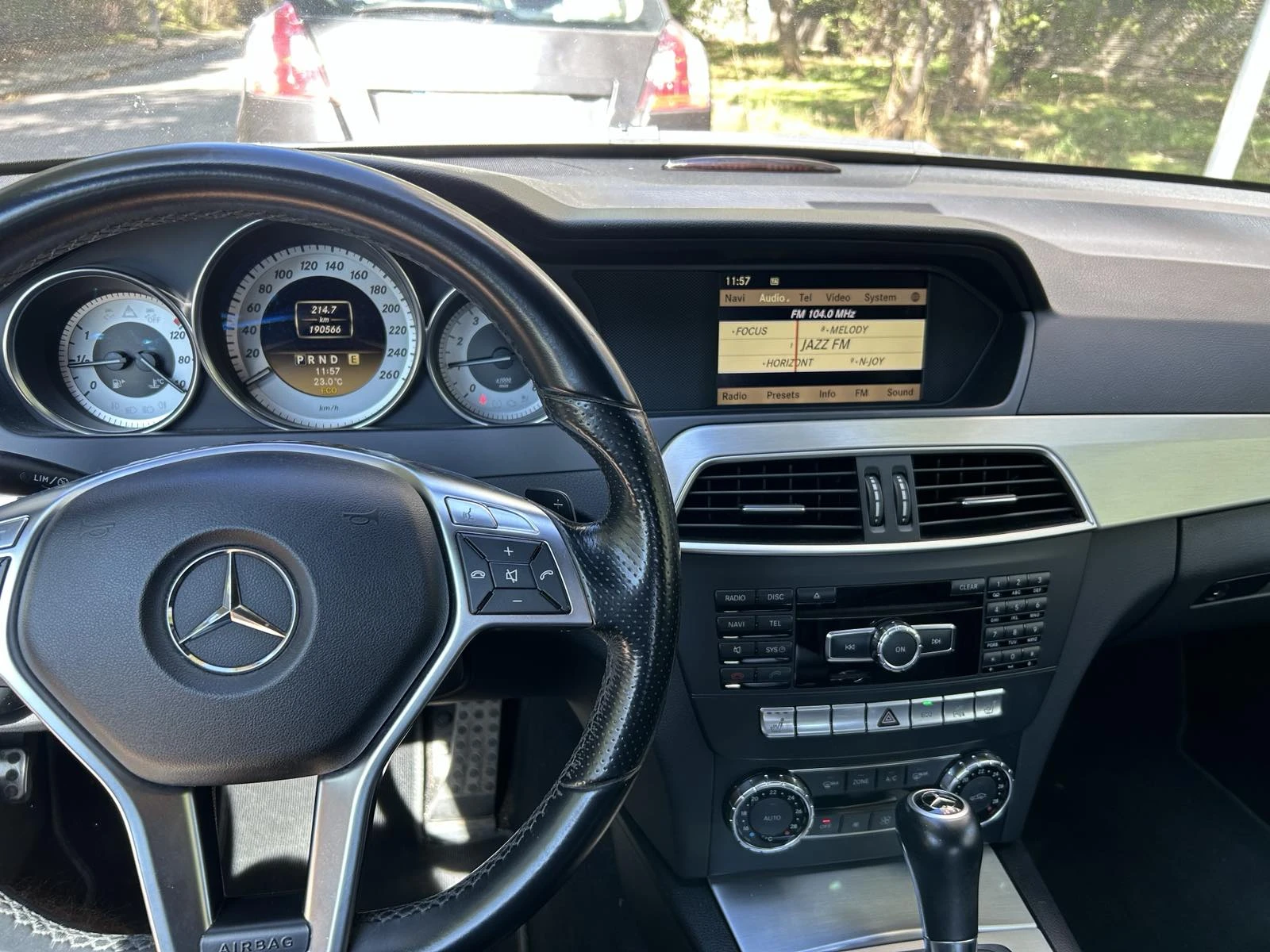Mercedes-Benz C 180  - изображение 7