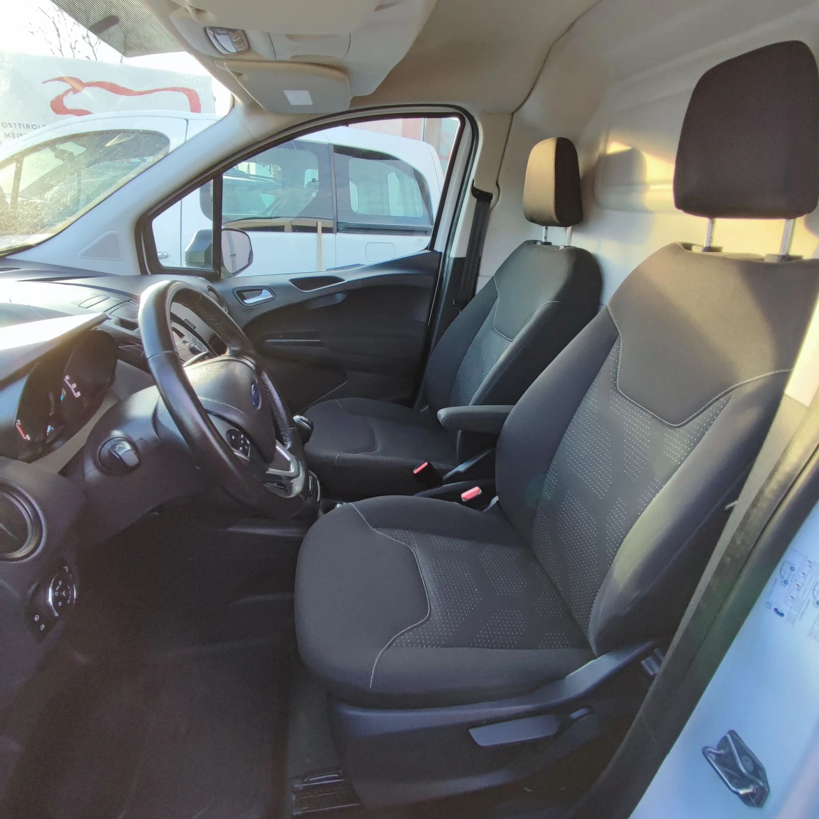Ford Courier TRANSIT* 1.0i* TURBO* EURO 6*  - изображение 8