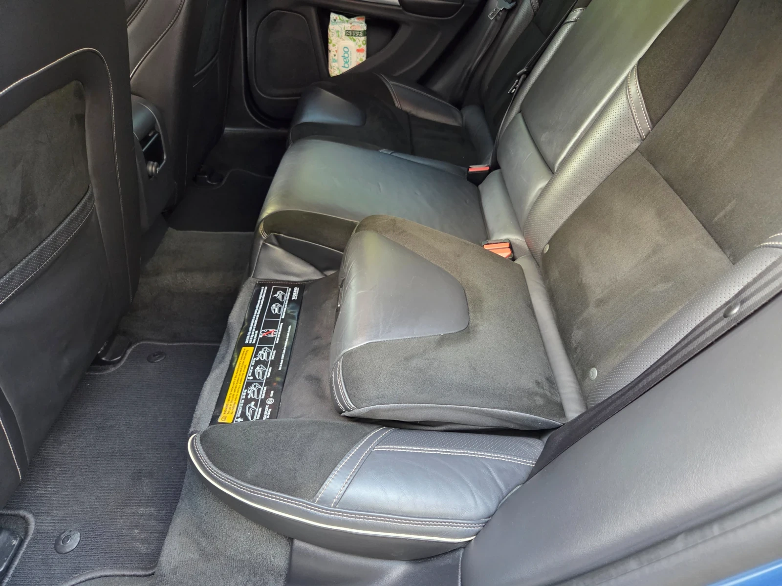 Volvo V60  R DESIGN 2.4 Plug-in hybrid D6  AWD | Mobile.bg   13