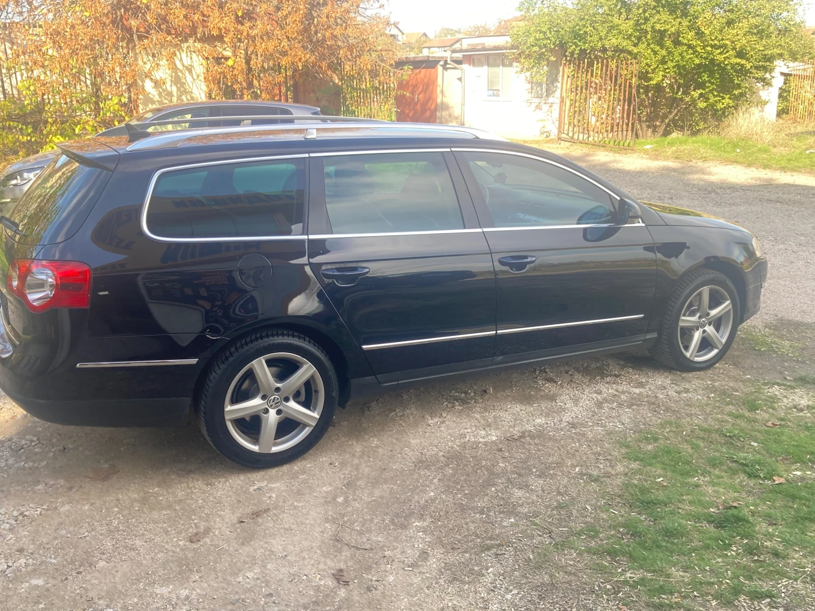 VW Passat Комби  - изображение 4