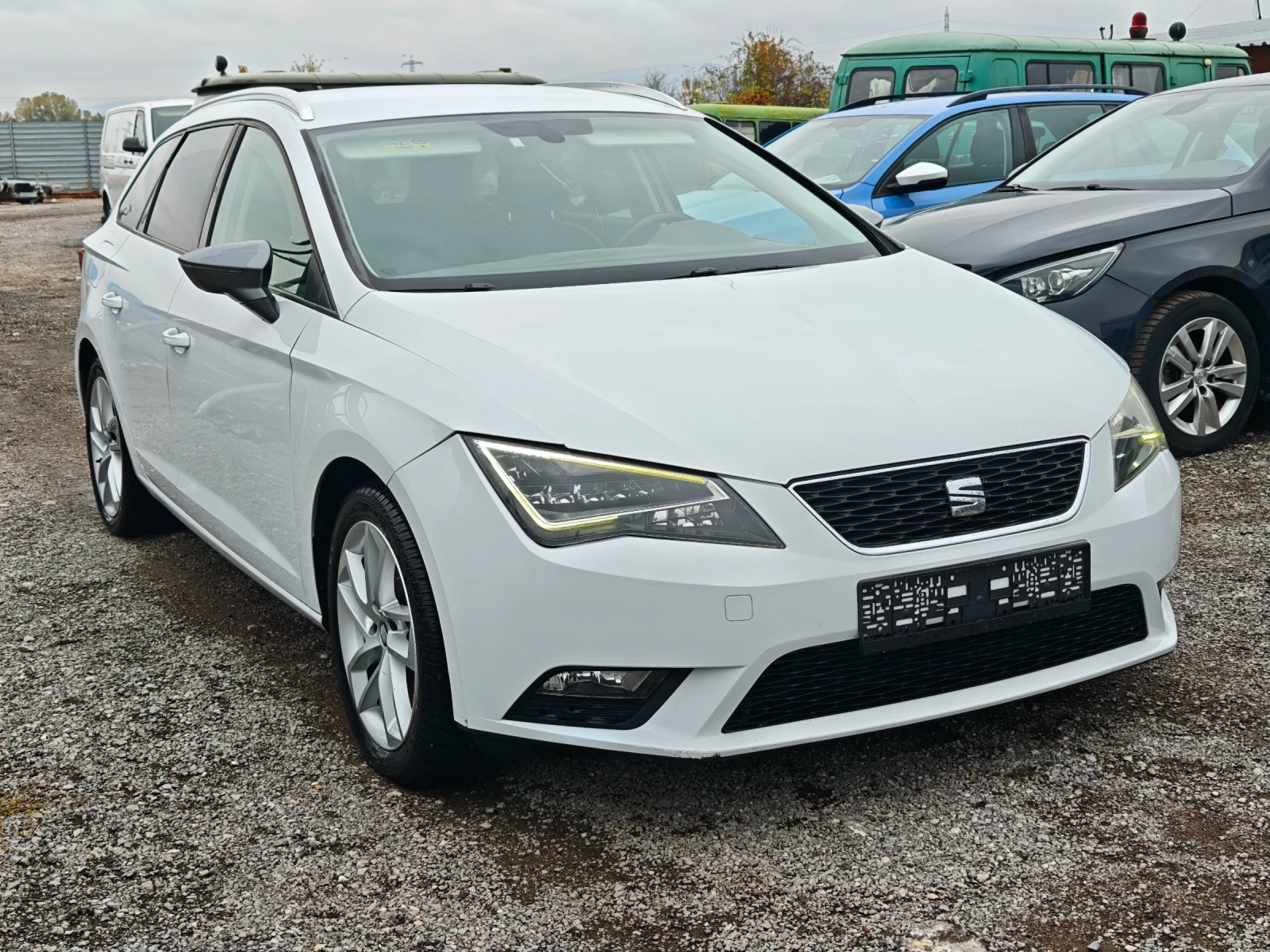 Seat Leon 1.4TGI AUTOMATIC FULL LED EURO 6B - изображение 3