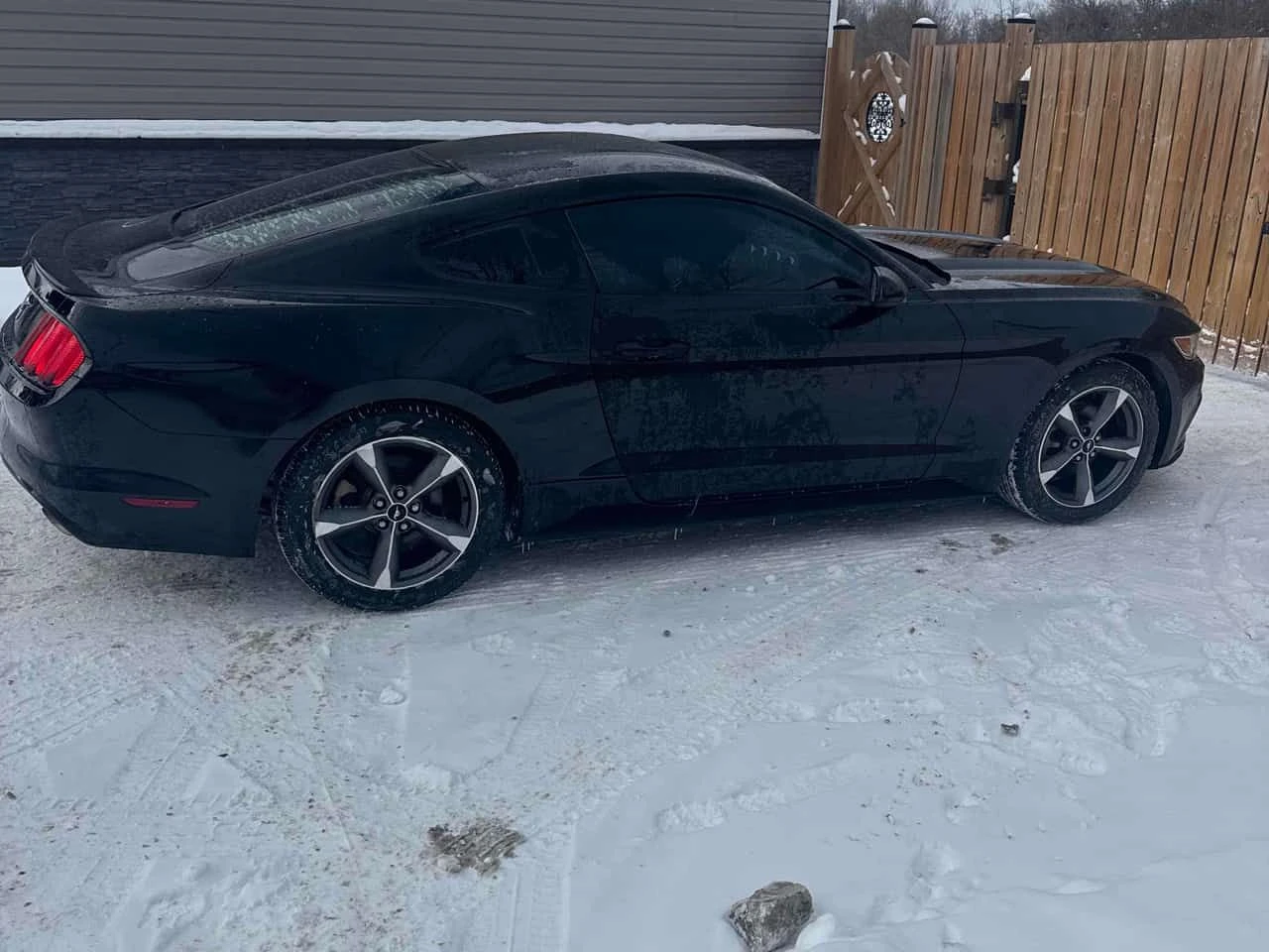 Ford Mustang V6/CARFAX/KEYLESS | Mobile.bg � ����������� 4