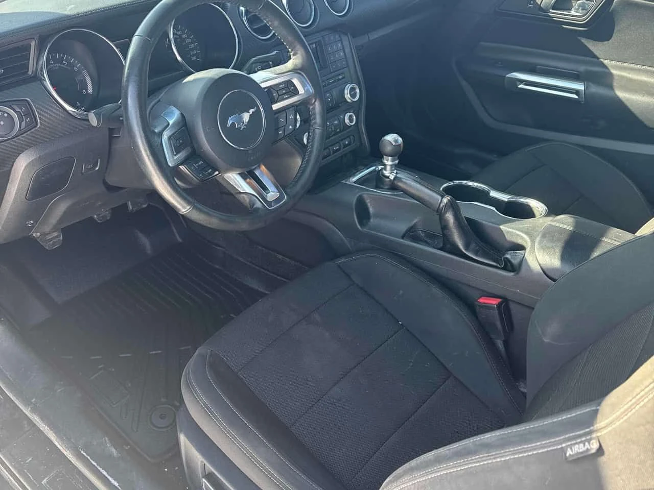 Ford Mustang V6/CARFAX/KEYLESS | Mobile.bg � ����������� 7