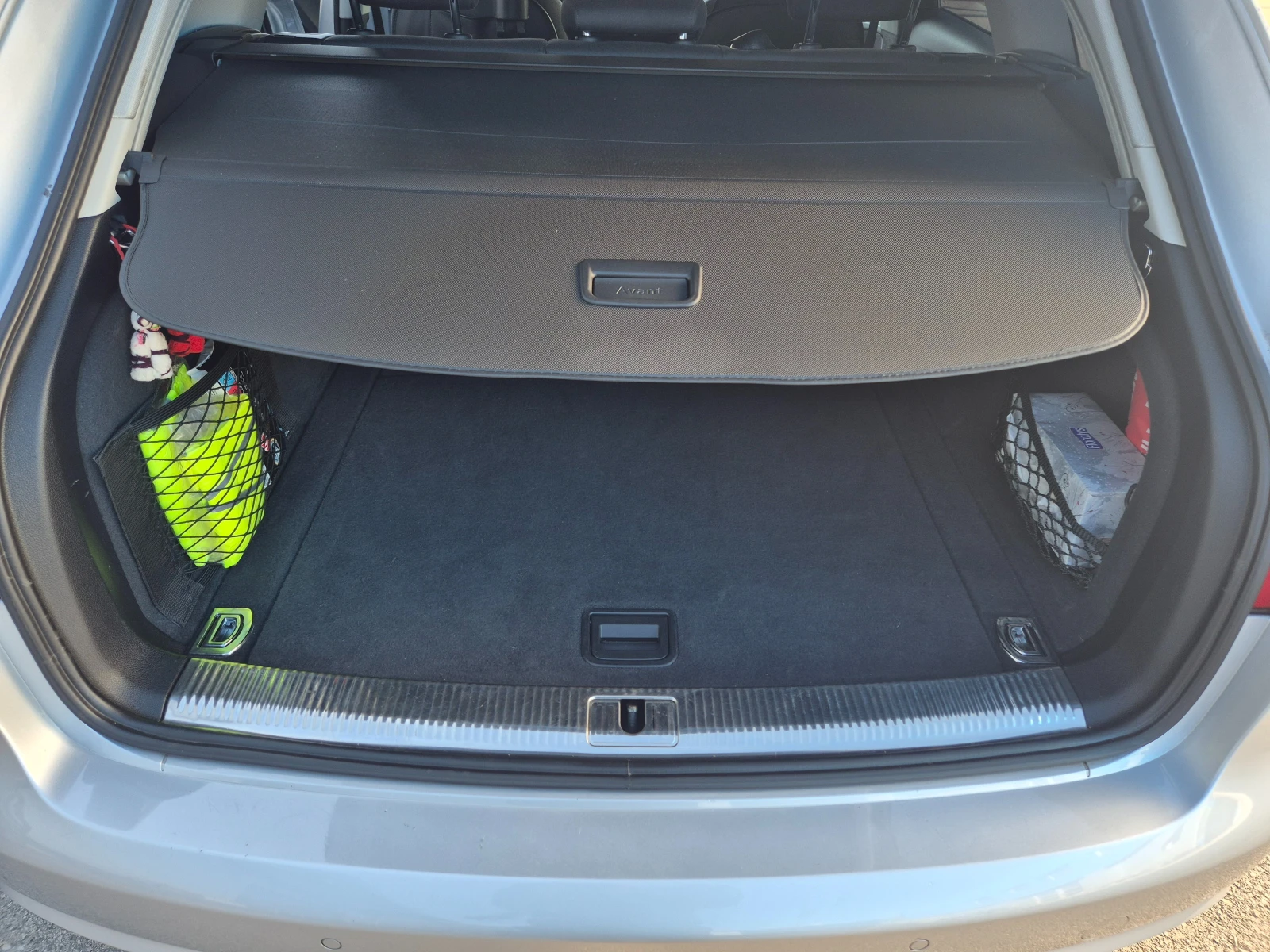 Audi A4, снимка 8 - Автомобили и джипове - 53760253