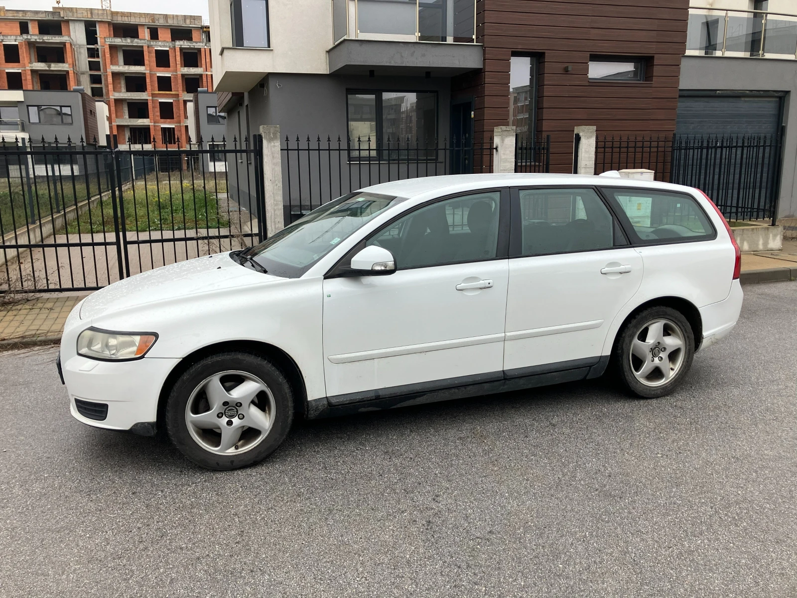 Volvo V50, снимка 2 - Автомобили и джипове - 54108713