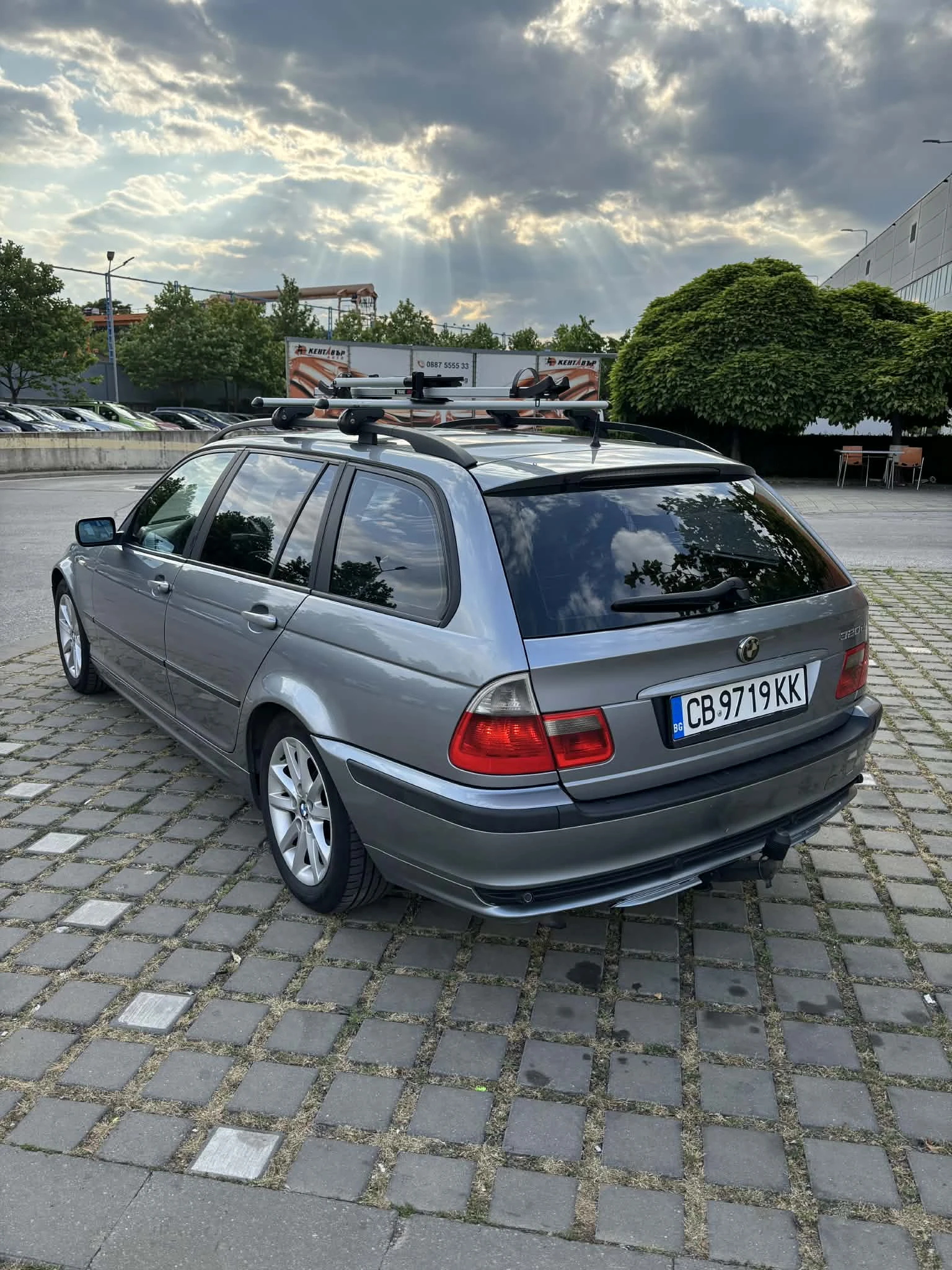 BMW 320 Фейслифт 150 к.с. 6 скорости, снимка 4 - Автомобили и джипове - 54197257