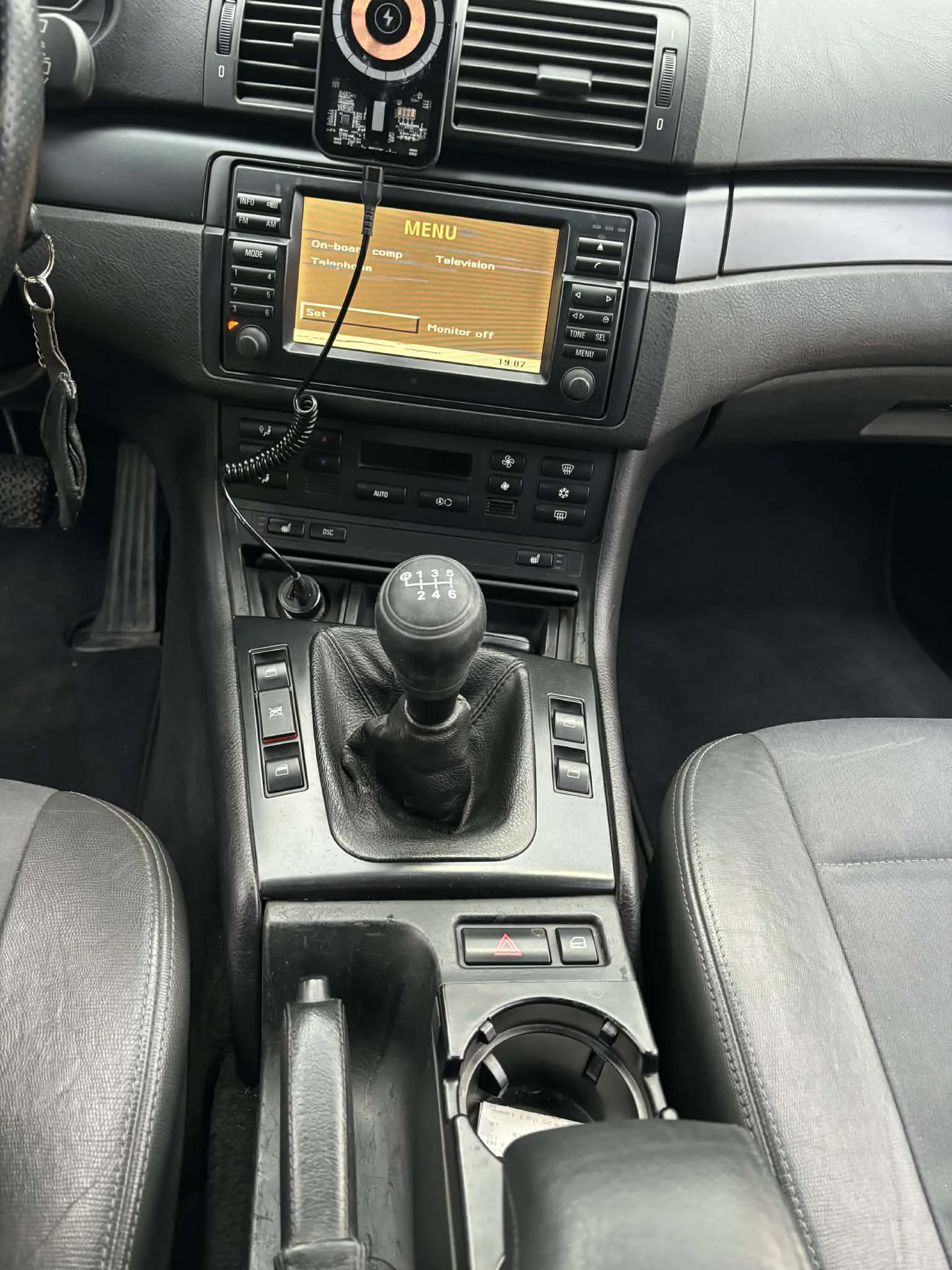 BMW 320 Фейслифт 150 к.с. 6 скорости, снимка 16 - Автомобили и джипове - 54197257