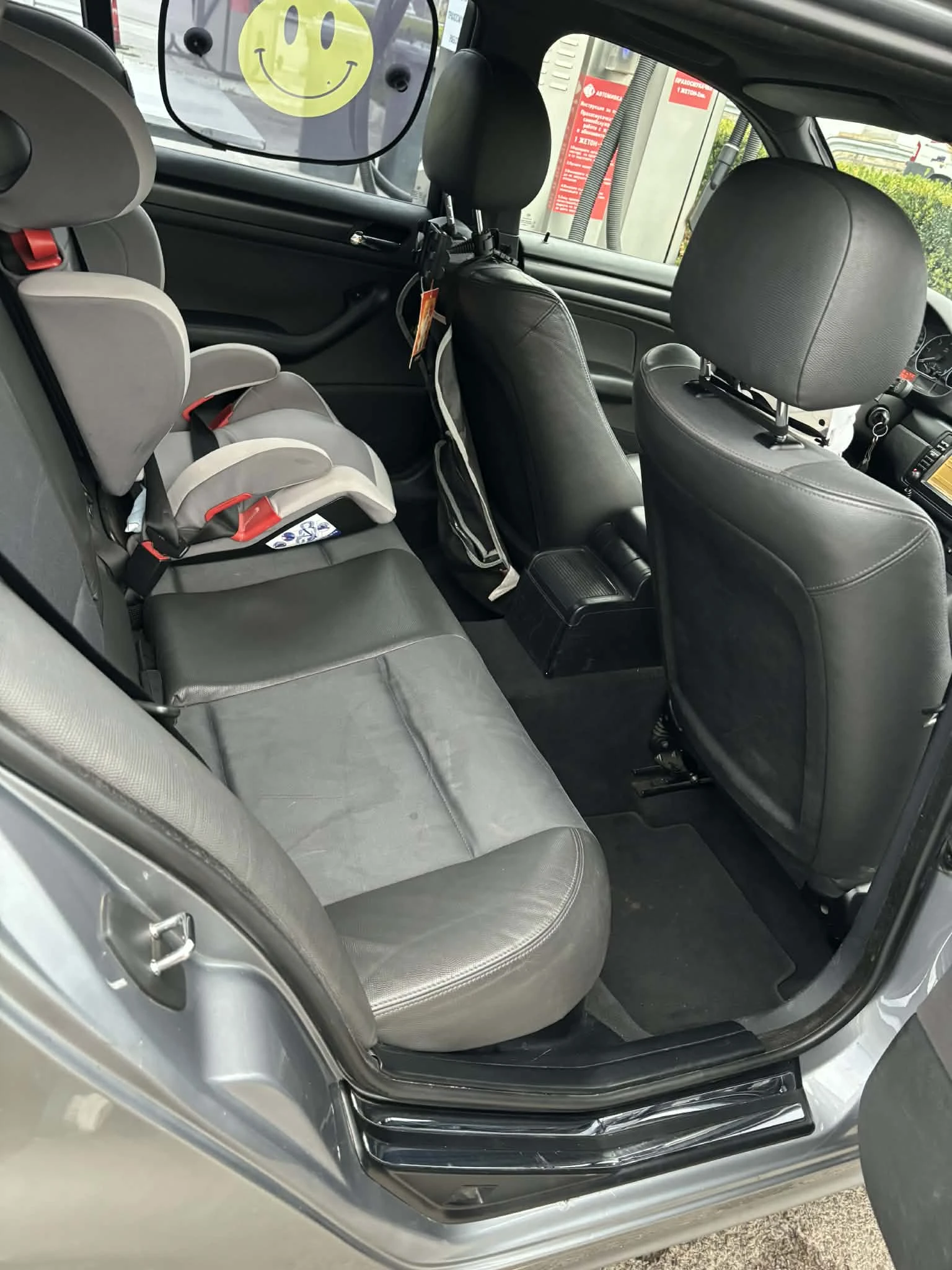 BMW 320 Фейслифт 150 к.с. 6 скорости, снимка 13 - Автомобили и джипове - 54197257